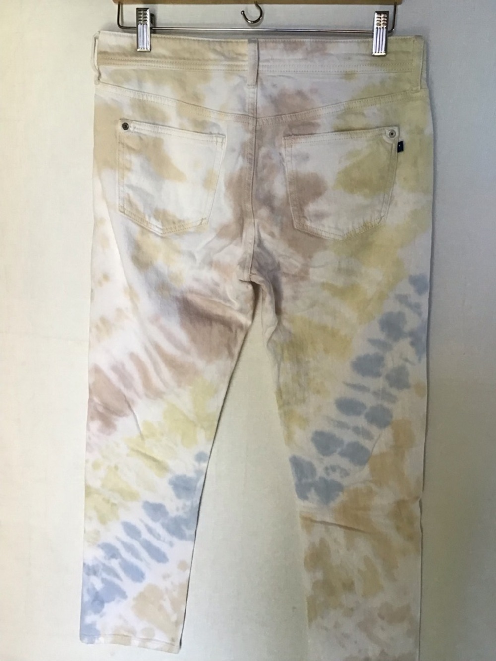 Anthropologie Pilcro Women Light Multi Tie-Dye Boyfriend Jeans - Picture 6 of 11